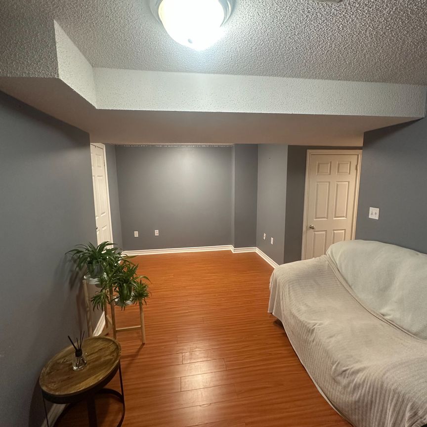 For Lease - 33 Kenborough Court Unit# Bsmt, Markham, Ontario - Photo 1