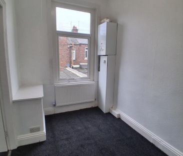 2 bedroom terraced house to rent - Photo 6