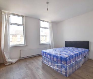 5 bedroom detached house to rent - Photo 4