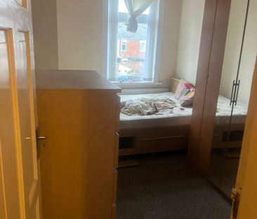 3 Bed Terraced House, Churchill Avenue, CV6 - Photo 4