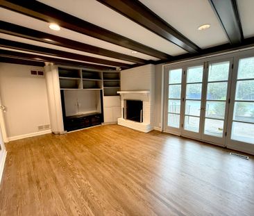 For Lease - 4 Canadiana Drive, Markham, Ontario - Photo 2