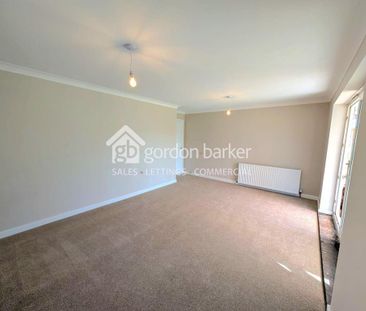 2 bedroom detached bungalow to rent - Photo 2