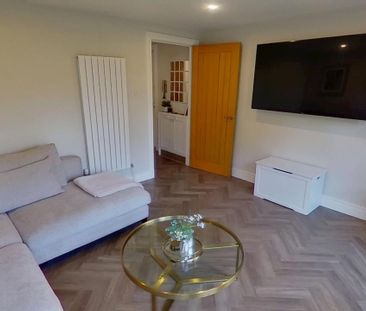 3 Bed Maisonette, Cavalry Park Drive, EH15 - Photo 2