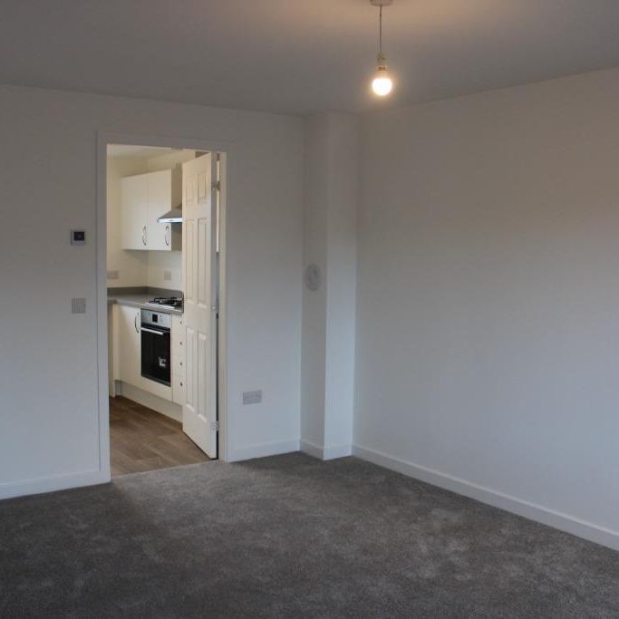 2 bed terraced house for rent in Fernieside - Photo 1