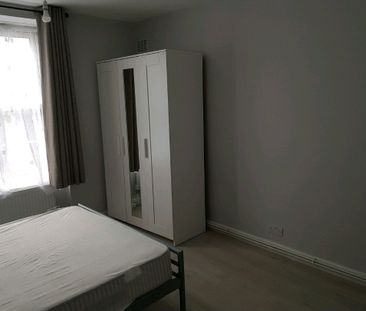 Room in a Shared Flat, Boreman House, SE10 - Photo 5