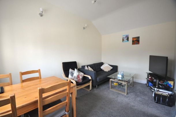 1 bedroom Flat To Let - Photo 1