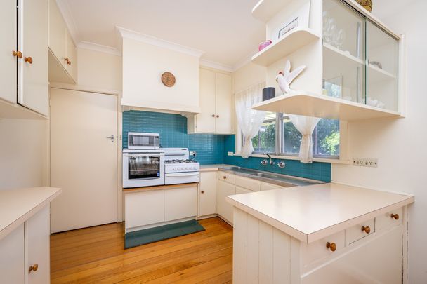 South Shepparton - 4 Bedroom - Photo 1