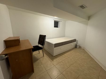 For Lease - 62 Ulster Street Unit# Basement, Toronto, Ontario - Photo 3