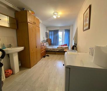 7 bedroom property to rent - Photo 4