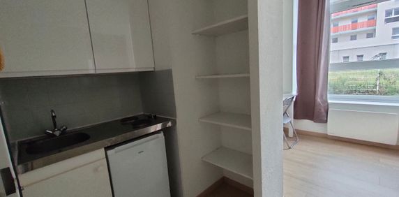 Location Appartement 1 pièce 11m² - Photo 2