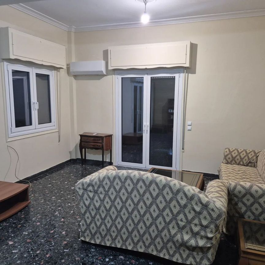 Διαμέρισμα για ενοικίαση Άγιος Γεώργιος (Νίκαια) - Photo 1