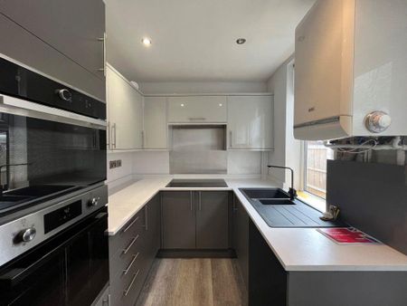 2 bedroom terraced house to rent - Photo 5