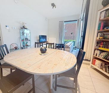 INSTAPKLAAR APPARTEMENT MET STAANPLAATS IN CENTRUM TIELT - Photo 4