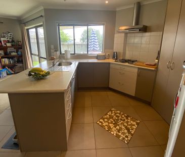 GREAT SIZED FAMILY HOME IN TE PUKE - Photo 6