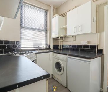 1 bedroom ground floor flat to rent - Photo 4