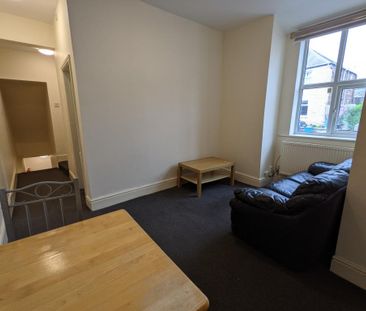 1 bedroom flat to rent - Photo 4