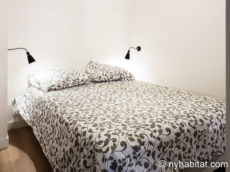 Logement à Paris, Location meublée - Photo 3