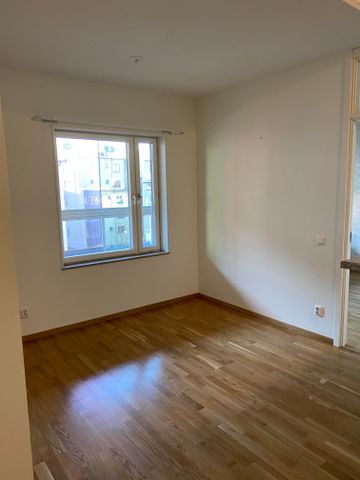 Sjömärkesgatan, Västerås - Photo 2