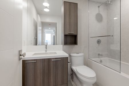 For Lease - 31 York Garden Way Unit# 808, Toronto, Ontario - Photo 5