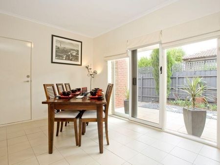 3-Bedroom Townhouse with Study in Prime Location - Photo 3