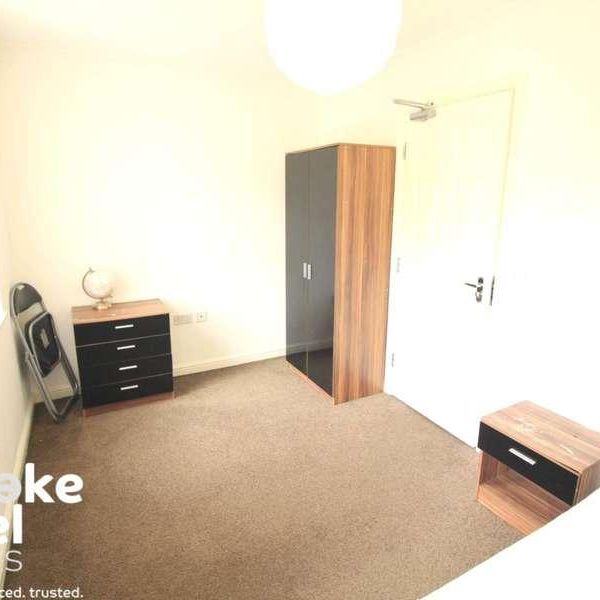 Bandy Fields Place, Salford, M7 - Photo 1