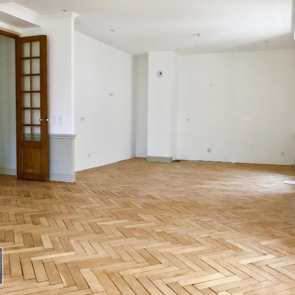 Location Appartement 4 pièces 122m² BOURGES 18000 - Photo 1