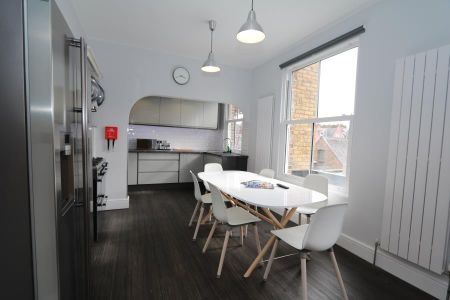 57a Brighton Road, Surbiton - 1 bedroomProperty for lettings - Seymours - Photo 3