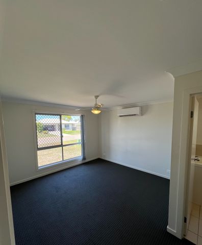 13 ELVINA STREET, Deeragun QLD 4818 - House For Rent | Domain - Photo 2