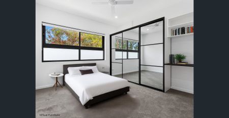 Spacious Modern Townhouse - Photo 3