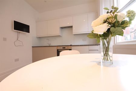 Dean Street, City Centre - Photo 2