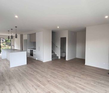 Stunning Home in Hanleys Farm - Photo 1