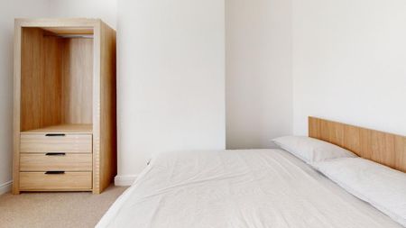 4 bedroom house to rent - Photo 2