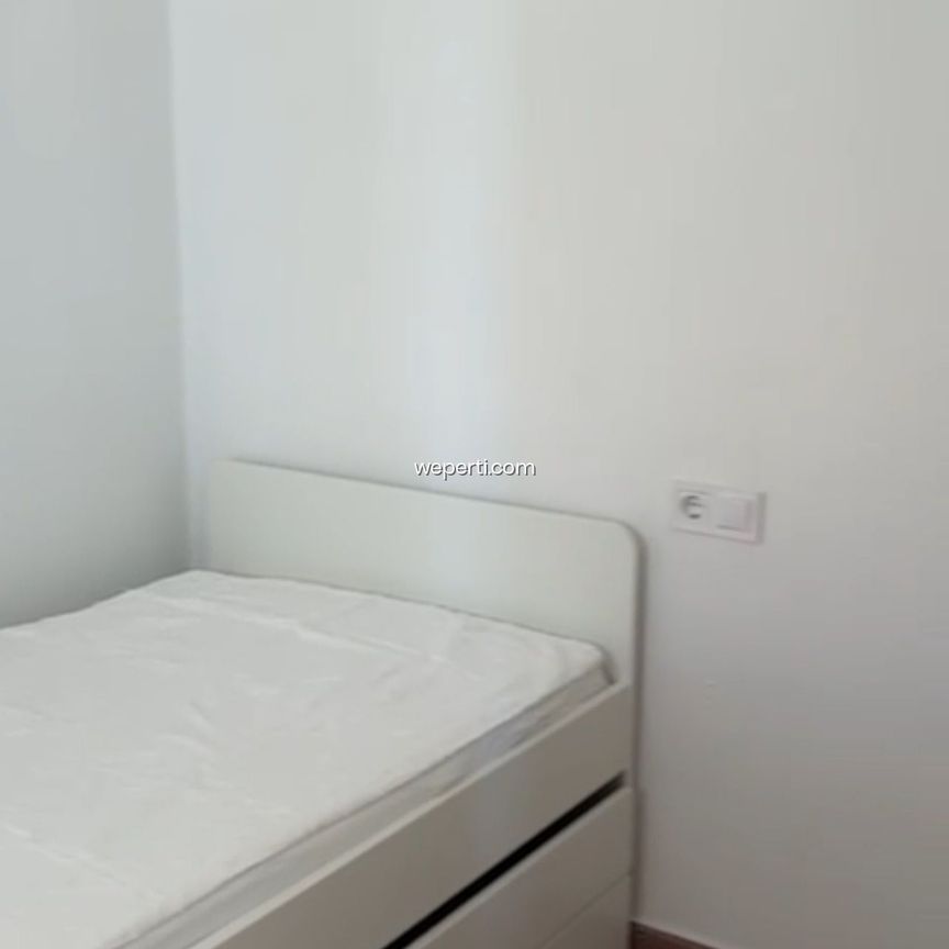 Penthouse in Torrevieja, CENTRO, for rent - Photo 1