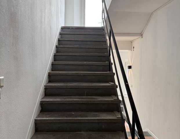 WG Haus Zimmer zuvermieten in zentraler Lage möbliert - Foto 1