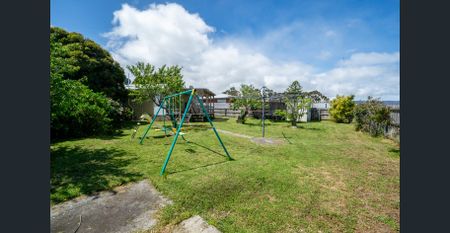 Spacious 3 Bedroom Family Home - Photo 2