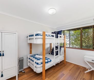 Beautifully Furnished Home with Ocean Views - Photo 5