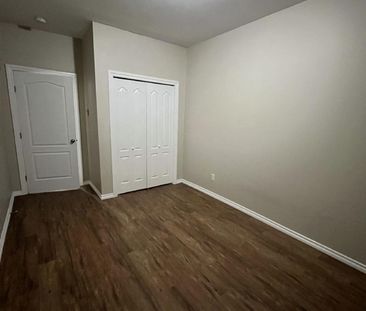 SUNSET 5 - DC - LOWER - Photo 3