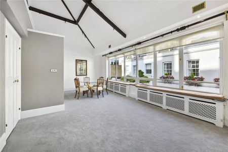 3 bedroom flat to rent - Photo 5