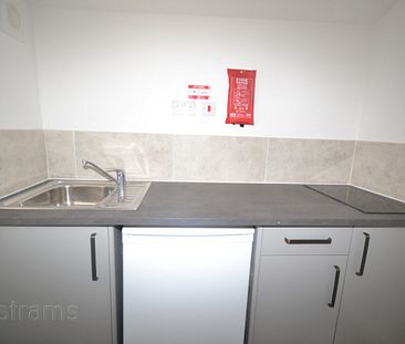 1 bed Studio for Rent - Photo 1