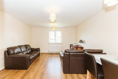 2 bedroom apartment to rent - Photo 3