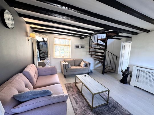 Howell Hill Close, Leighton Buzzard, Mentmore - Photo 1