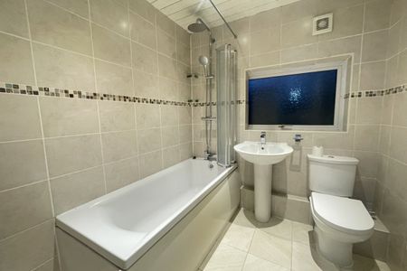 Barnacres Road - Photo 4