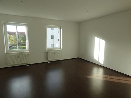 Gemütliche 3-Zimmer-Wohnung mit großem Balkon in Neue Neustadt! - Foto 4