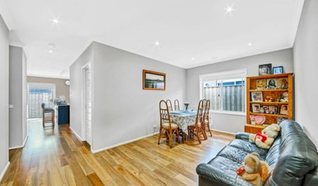 20 Limonium Crescent, Lyndhurst VIC - Photo 2