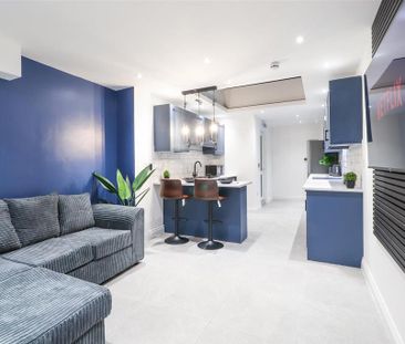 1 bedroom in a house share to rent - Photo 2