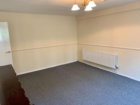 2 Thornleigh, Antrim Road, Templepatrick, BT39 0EJ - Photo 2