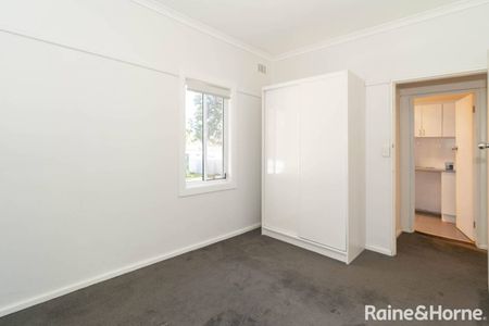 COSY HOME IN MOUNT AUSTIN - Photo 2
