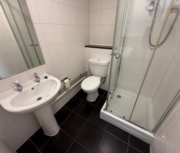 2 Bedroom Apartment To Let - Photo 3