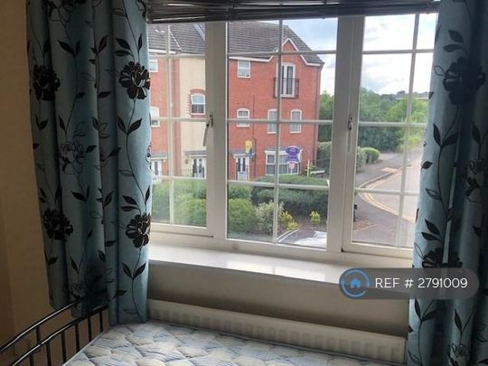 1 bedroom in a house share to rent - Photo 1