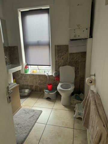 Kelsall Grove, HYDE PARK - Photo 5